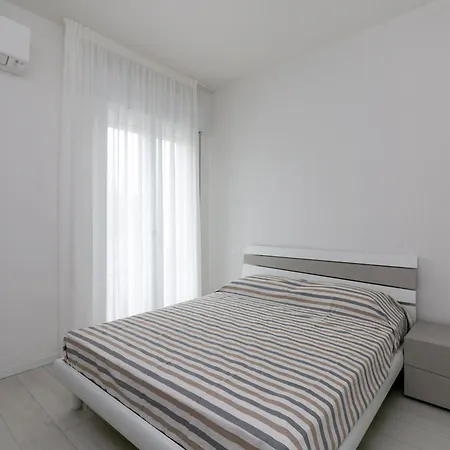Adele Apartment